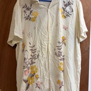 NWT Women's size L Snoopy Dress Shirt